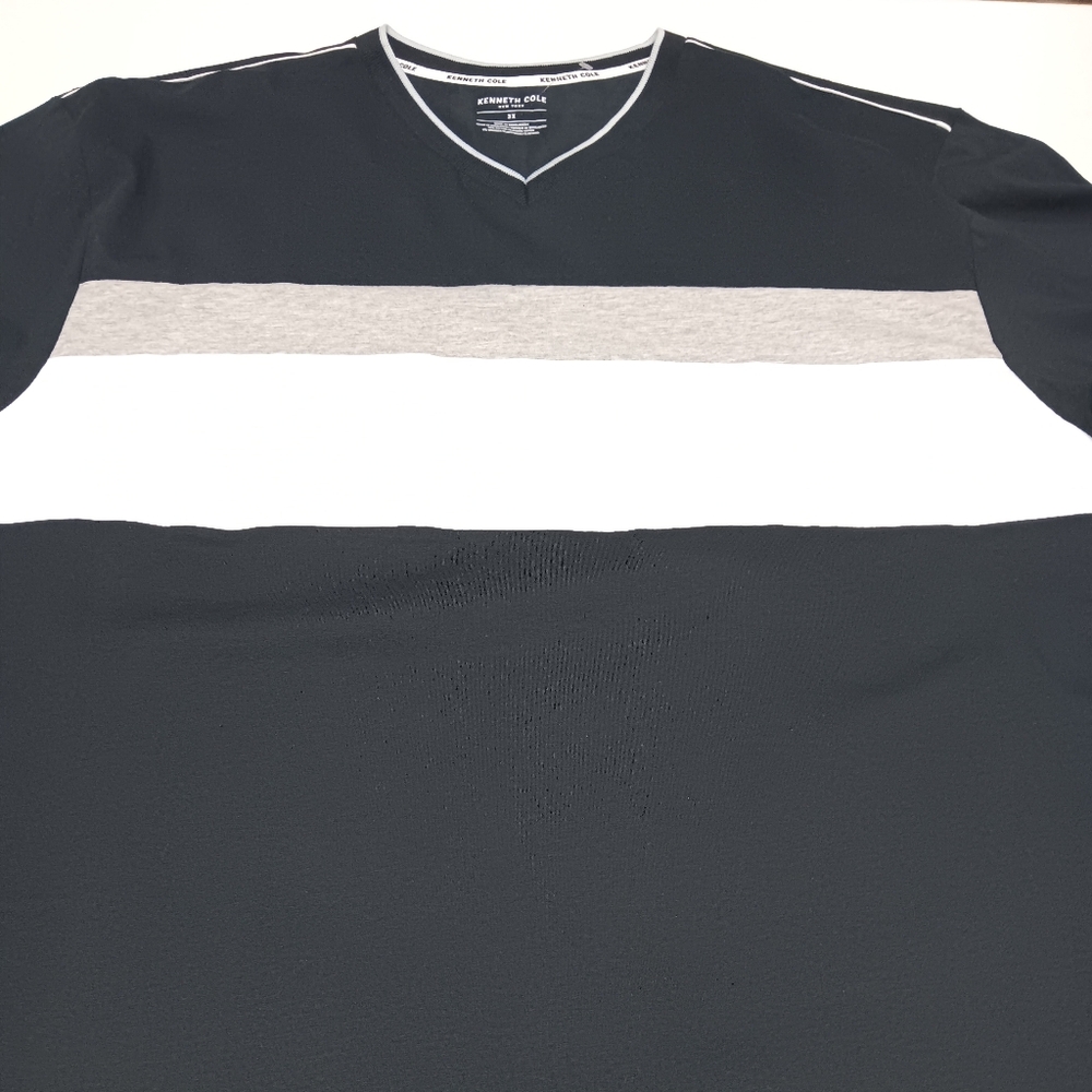Kenneth Cole Tshirt